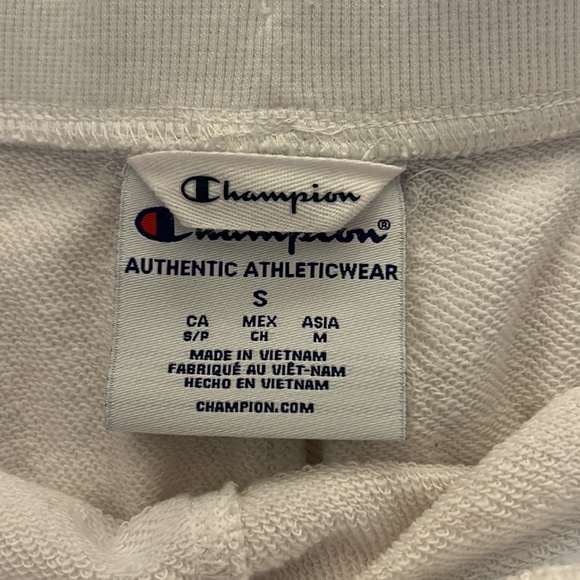 Champion shorts - Picture 3 of 3